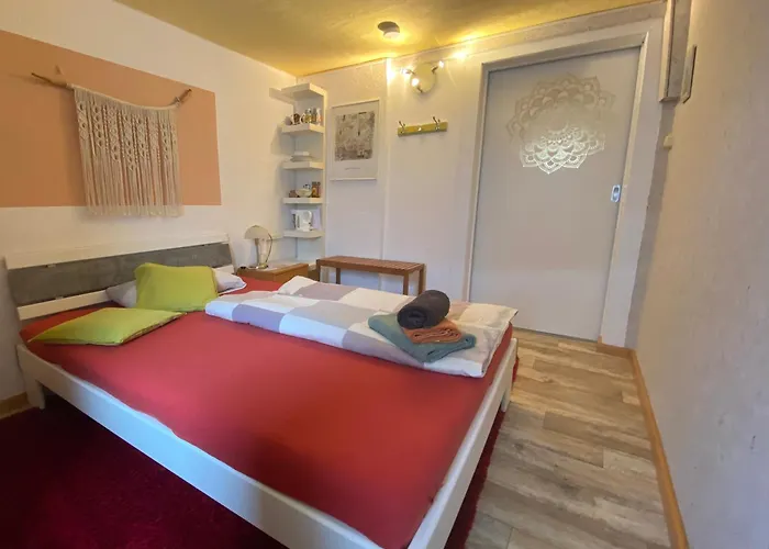 Small Accomondation With Possibility For Wellness *